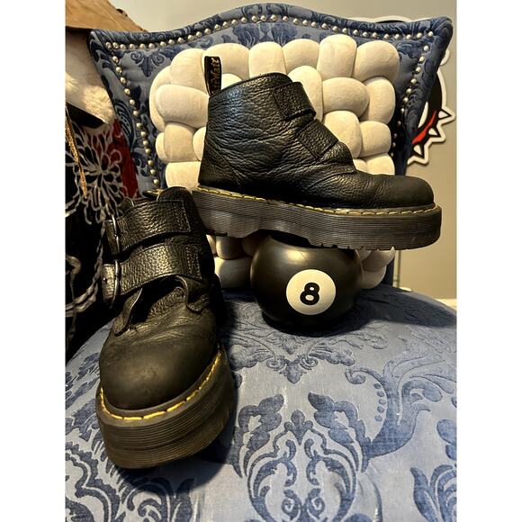 Dr Martens Devon Booties with Heart Buckles size 9 - Picture 1 of 7